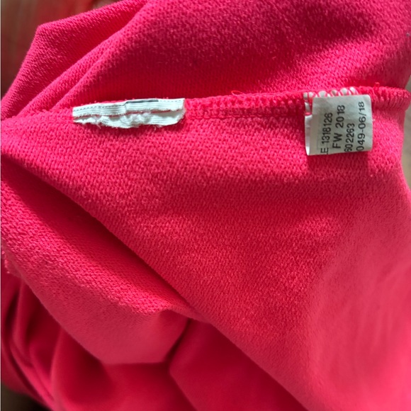 Kid’s hot pink long sleeve size M 8-10 - Picture 4 of 4